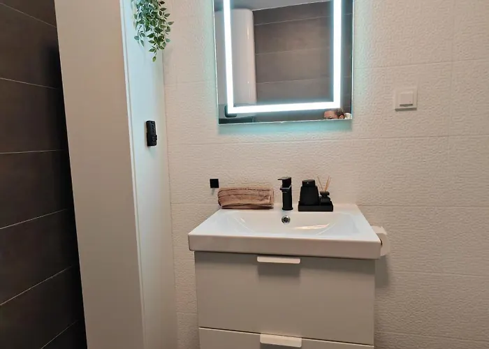 Meraki Two Bedrooms 아파트 코스트레나